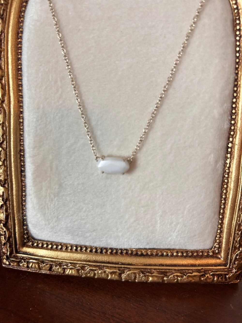 Kendra Scott Delicate White Stone Pendant Necklace Gold Tone 16”